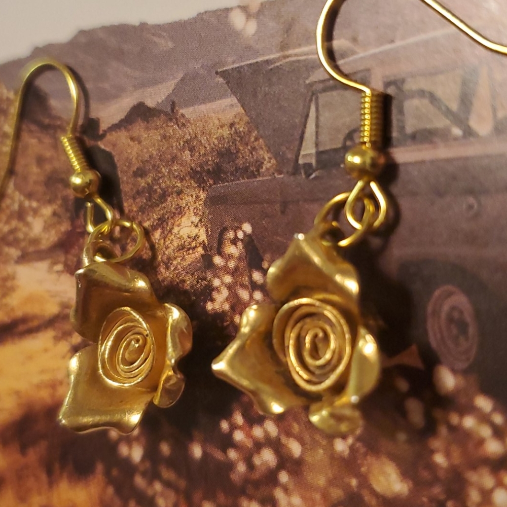 Gold Flower earrings